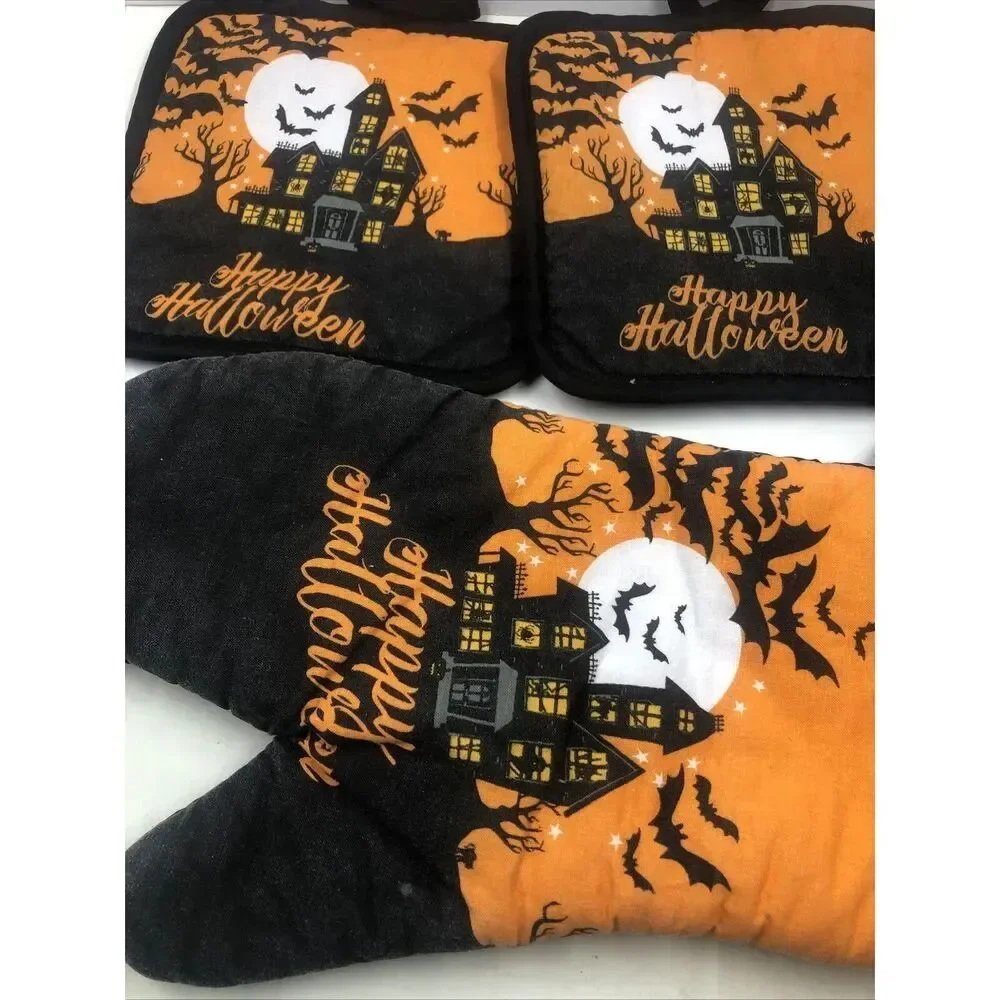 Halloween Kitchen Seat Haunted House 3 Pieces Oven Mitt, Hot Pads